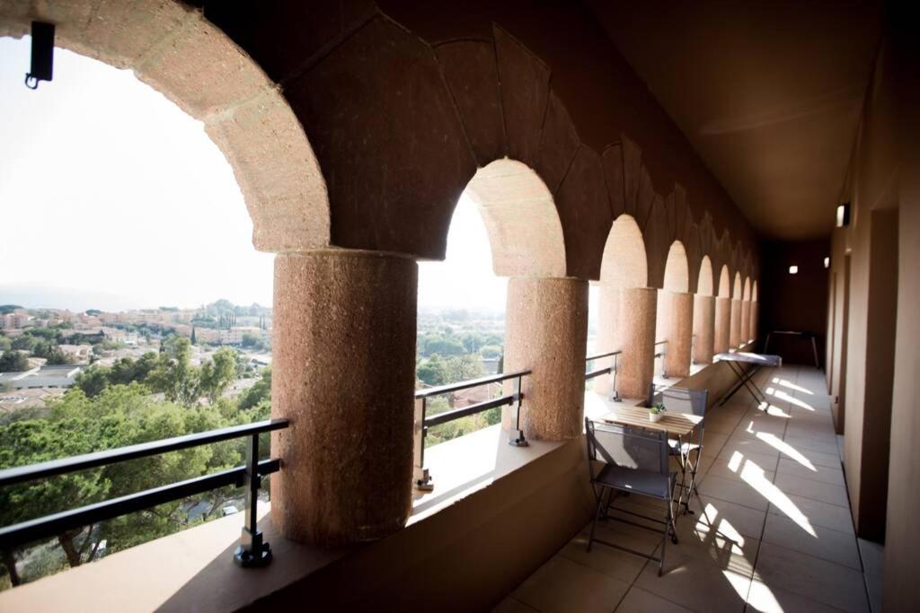 Magnifique Appartement Avec Vue Imprenable La Londe-les-Maures Exterior foto